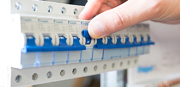 Schalt­schrank­bau bei Elektro Götz in Weihenzell Ansbach